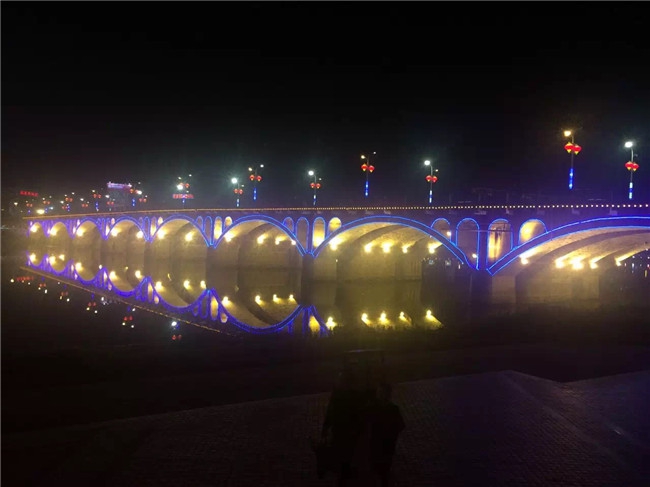 保靖桥夜景
