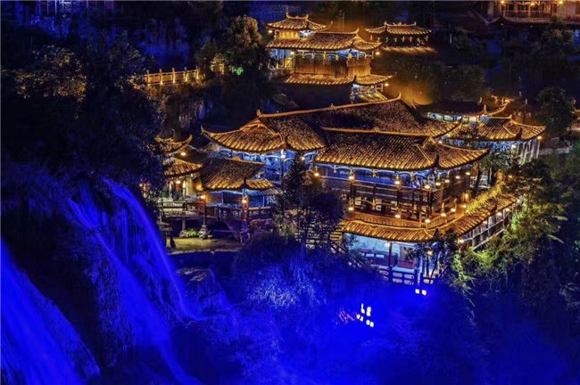土家吊脚楼灯光亮化