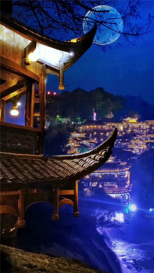 土家特色民居夜景亮化